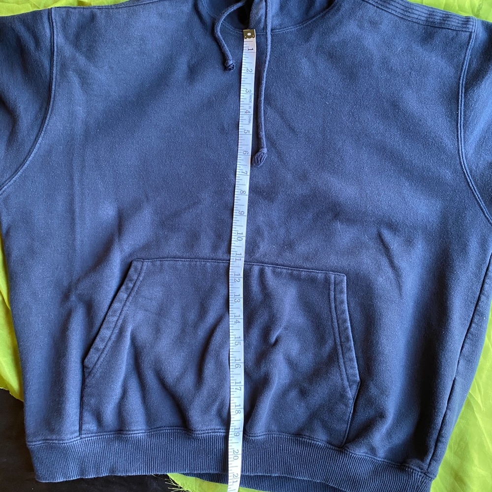 🔥4/$20- Sweatshirt - Picture 3 of 6
